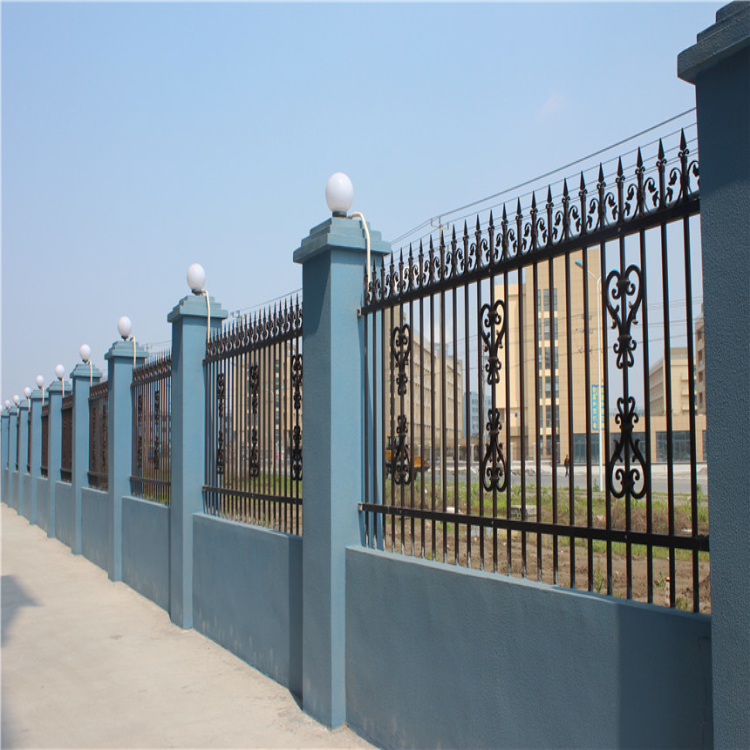 四会厂区锌钢护栏 围墙透景栏杆生产厂家 项目部蓝白色栅栏